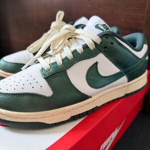 Nike Dunk Low Sneakers White Green Coconut Milk Size 7.5